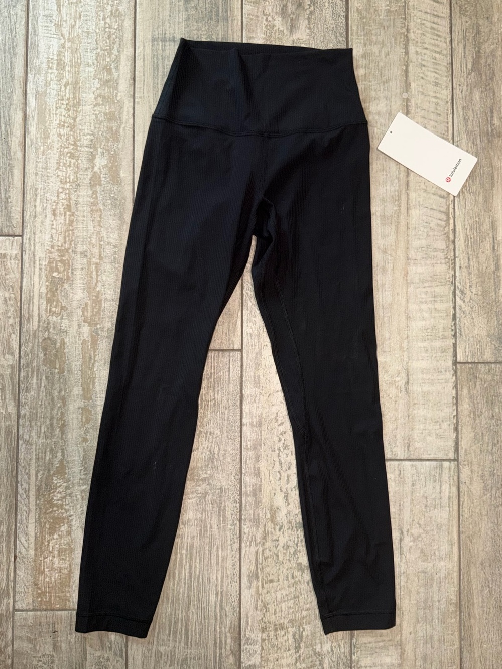 lululemon Align High-Rise Ribbed black Pant 25”. Size 4. NWT